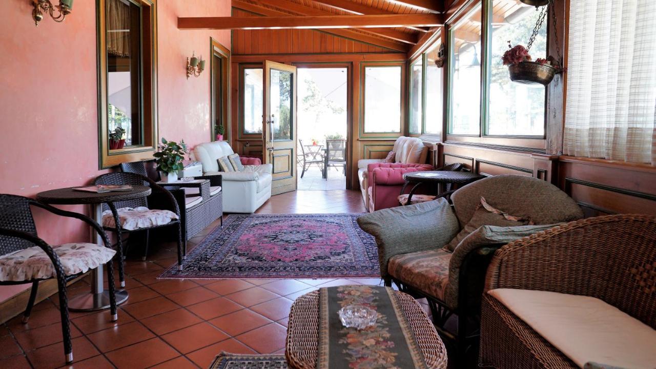 Hotel Ristorante La Nuova Fattoria Carsoli Extérieur photo