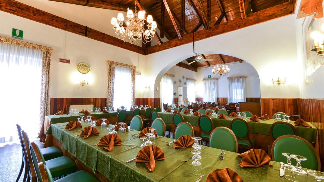 Hotel Ristorante La Nuova Fattoria Carsoli Extérieur photo